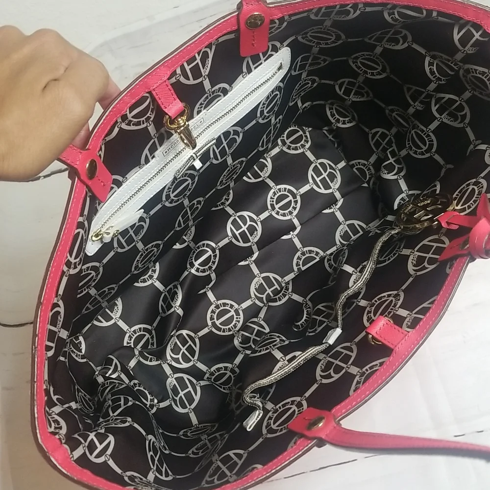 Henri Brendel Tote - Picture 13 of 17
